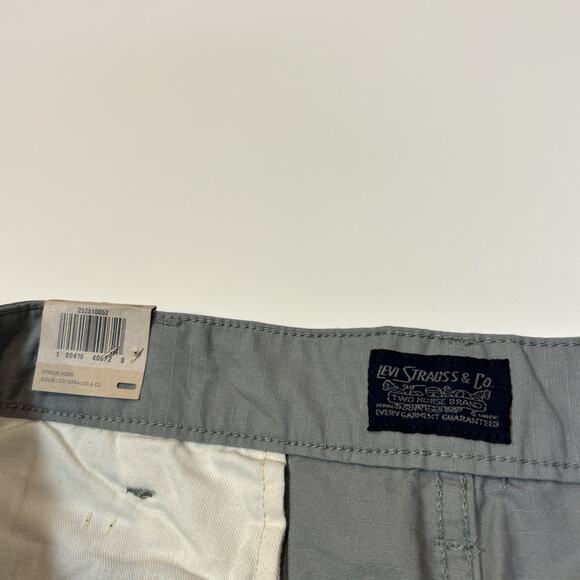 Levi’s Carrier Cargo Shorts Men’s 36 Light Gray NWT 100% Cotton Loose Fit - Picture 6 of 14